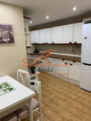Piso en alquiler en Adelfas en Madrid