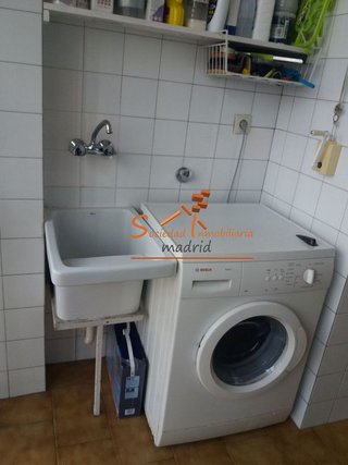 Piso en alquiler en Adelfas en Madrid