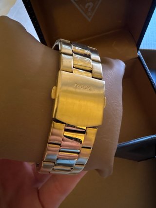 Reloj Guess Cronógrafo Dorado 44mm
