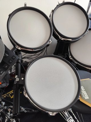 Millenium MPS-850 E-Drum Set + Alfombra