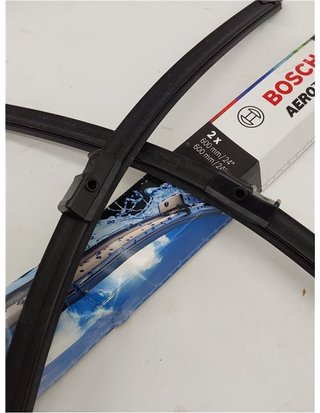 Escobilla limpiaparabrisas Bosch Aerotwin A938S - Longitud: 600mm/600mm – 1 juego para el parabrisas (frontal)