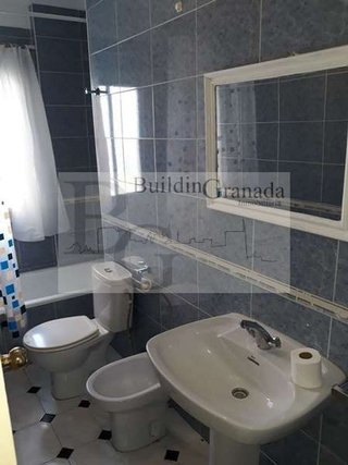 Piso en alquiler en Polígono Cartuja – La Paz en Granada