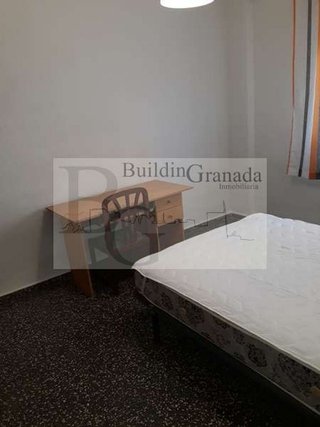 Piso en alquiler en Polígono Cartuja – La Paz en Granada