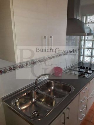 Piso en alquiler en Polígono Cartuja – La Paz en Granada