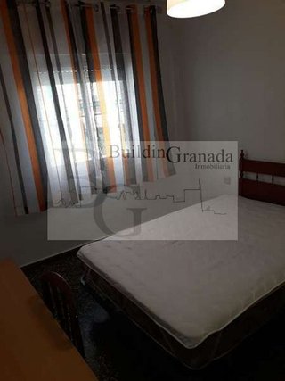 Piso en alquiler en Polígono Cartuja – La Paz en Granada