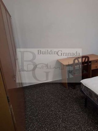 Piso en alquiler en Polígono Cartuja – La Paz en Granada