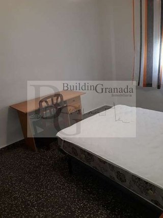 Piso en alquiler en Polígono Cartuja – La Paz en Granada