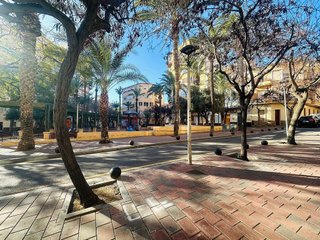Bar en alquiler en Campoamor en Alicante