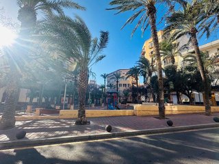 Bar en alquiler en Campoamor en Alicante