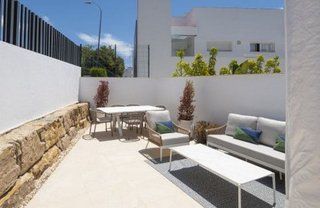 Casa adosada en alquiler en Los Naranjos - Las Brisas en Marbella