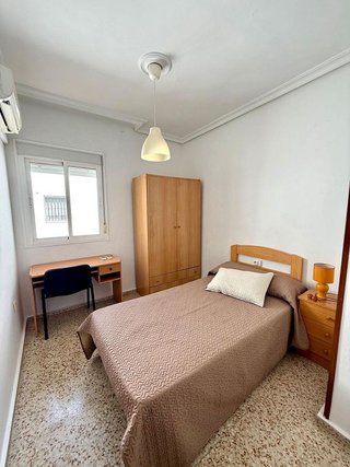 Piso en alquiler en San Julián en Sevilla