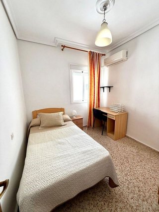 Piso en alquiler en San Julián en Sevilla