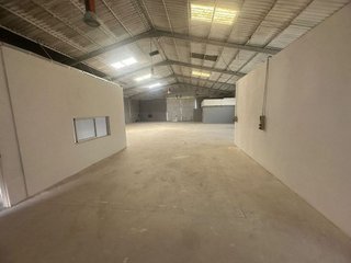 Nave industrial en alquiler en Pla de la Vallonga - Bacarot en Alicante