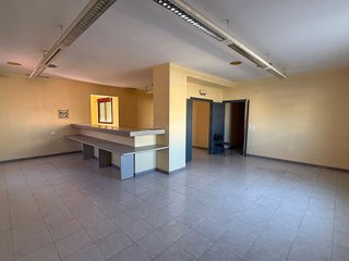 Nave industrial en alquiler en Centro - Doña Mercedes en Dos Hermanas