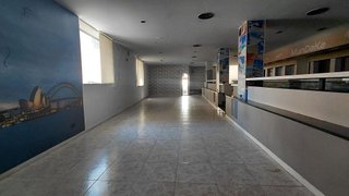 Local comercial en venta en Las Cruces en Villena