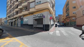 Local comercial en venta en Las Cruces en Villena