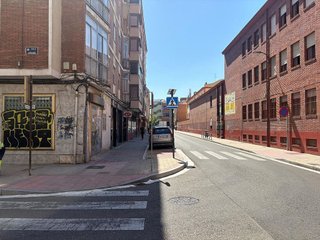 Local comercial en alquiler en San Juan - Batallas en Valladolid