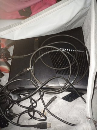 Xbox 360 + 3 mandos sin caja