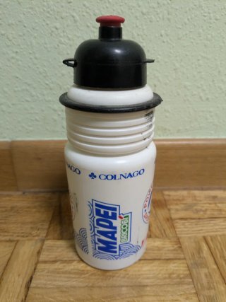 Bidón bote antiguo de ciclismo del equipo Mapei