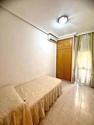 Piso en alquiler en San Julián en Sevilla