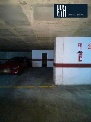 Garaje en alquiler en Eixample Nord – La Devesa en Girona