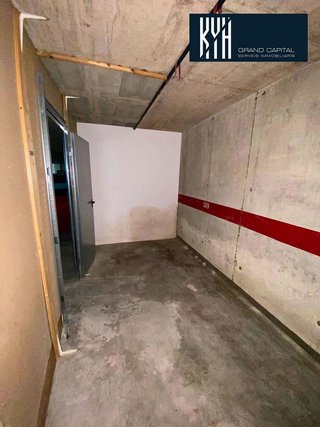 Garaje en alquiler en Eixample Nord – La Devesa en Girona