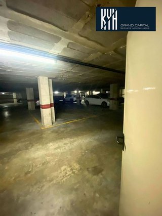 Garaje en alquiler en Eixample Nord – La Devesa en Girona