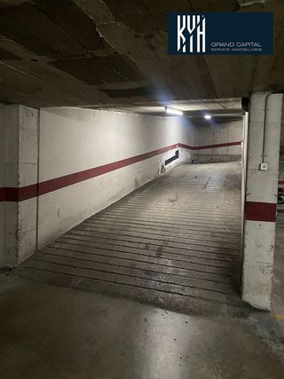 Garaje en alquiler en Eixample Nord – La Devesa en Girona