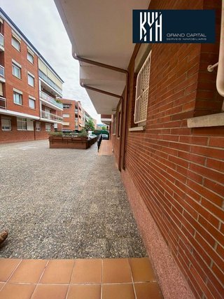 Garaje en alquiler en Eixample Nord – La Devesa en Girona