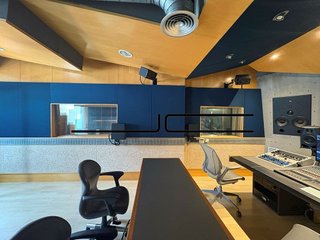 Edificio en venta en El Gall en Esplugues de Llobregat