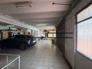 Edificio en venta en El Gall en Esplugues de Llobregat
