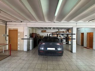 Edificio en venta en El Gall en Esplugues de Llobregat