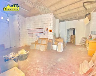 Local comercial en venta en Plaza de Toros - Santa Rita en Almería