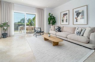 Piso en alquiler en Los Naranjos - Las Brisas en Marbella
