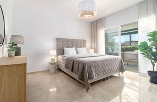 Piso en alquiler en Los Naranjos - Las Brisas en Marbella