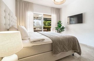 Piso en alquiler en Los Naranjos - Las Brisas en Marbella