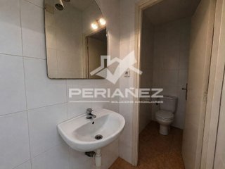 Local comercial en alquiler en Zona Industrial en Prat de Llobregat, El