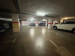 Garaje en venta en Eixample Sud – Migdia en Girona