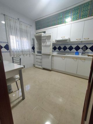 Piso en alquiler en Colores - Entreparques en Sevilla