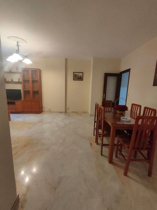 Piso en alquiler en Colores - Entreparques en Sevilla