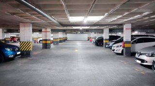 Garaje en alquiler en La Nova Esquerra de l'Eixample en Barcelona