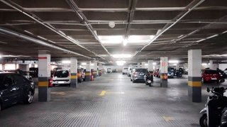 Garaje en alquiler en La Nova Esquerra de l'Eixample en Barcelona