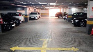 Garaje en alquiler en La Nova Esquerra de l'Eixample en Barcelona