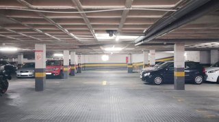 Garaje en alquiler en La Nova Esquerra de l'Eixample en Barcelona