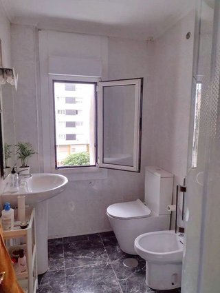 Piso en alquiler en El Coto en Gijón
