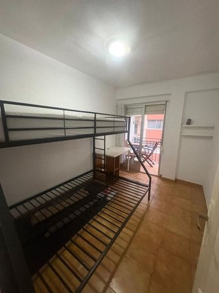 Piso en alquiler en Carolinas Altas en Alicante