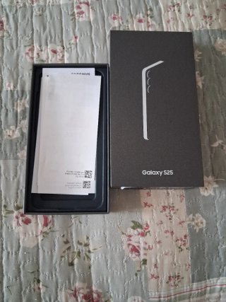 Samsung galaxy S25 256Gb azul.