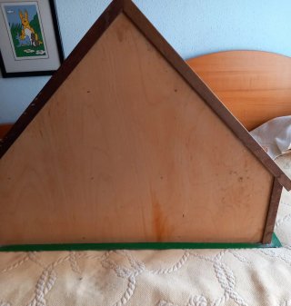 Casita de muñecas de madera