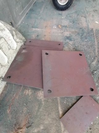 Zapatas metálicas 30x30