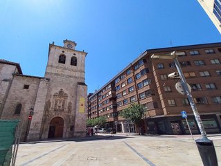 Local comercial en alquiler en Antigua Estación FFCC - San Agustín en Burgos